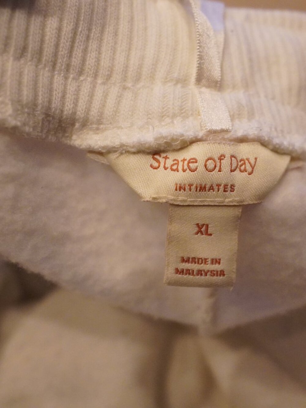 State of Day Cream Cozy Lounge Cargo Sweatpants XL Soft Quiet Luxury - Picture 3 of 4